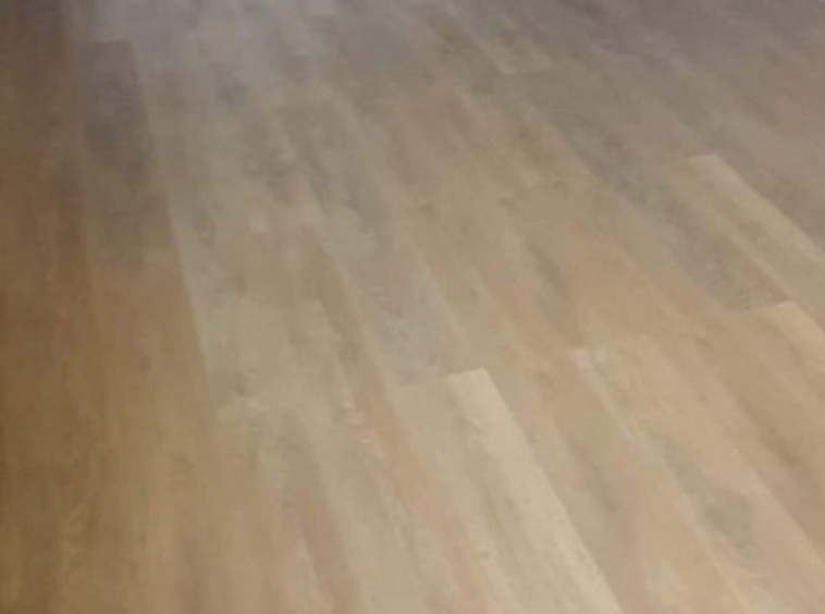 Wooden vinyl flooring
